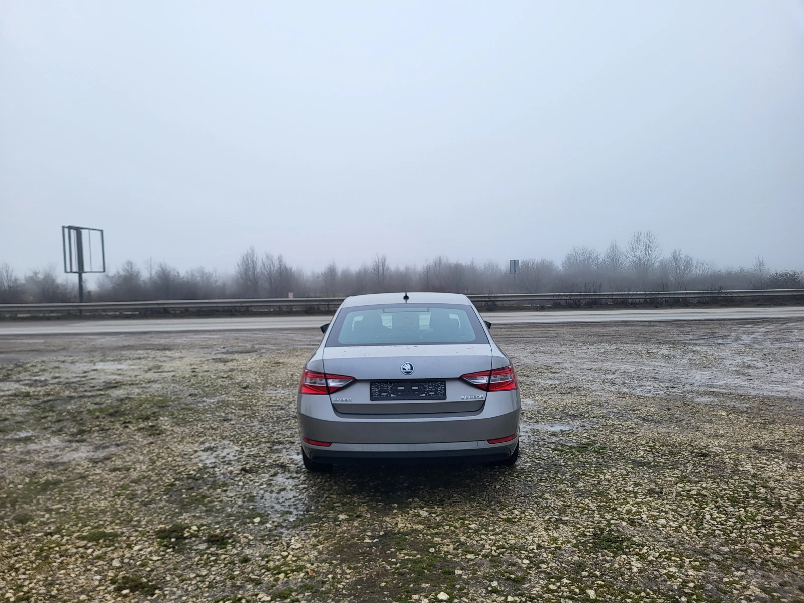 Skoda Superb 1.6TDi - изображение 4