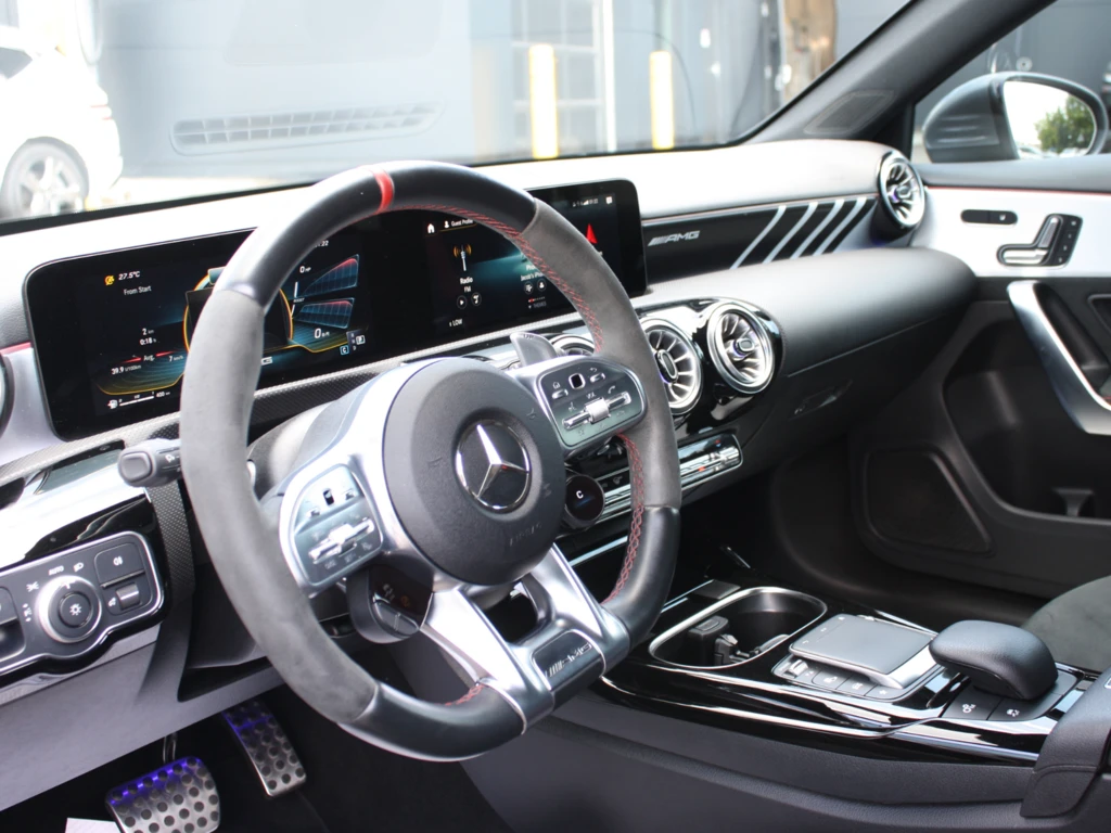 Mercedes-Benz A 35 AMG * Фиксирана цена до България * Без инциденти *, снимка 9 - Автомобили и джипове - 53796764