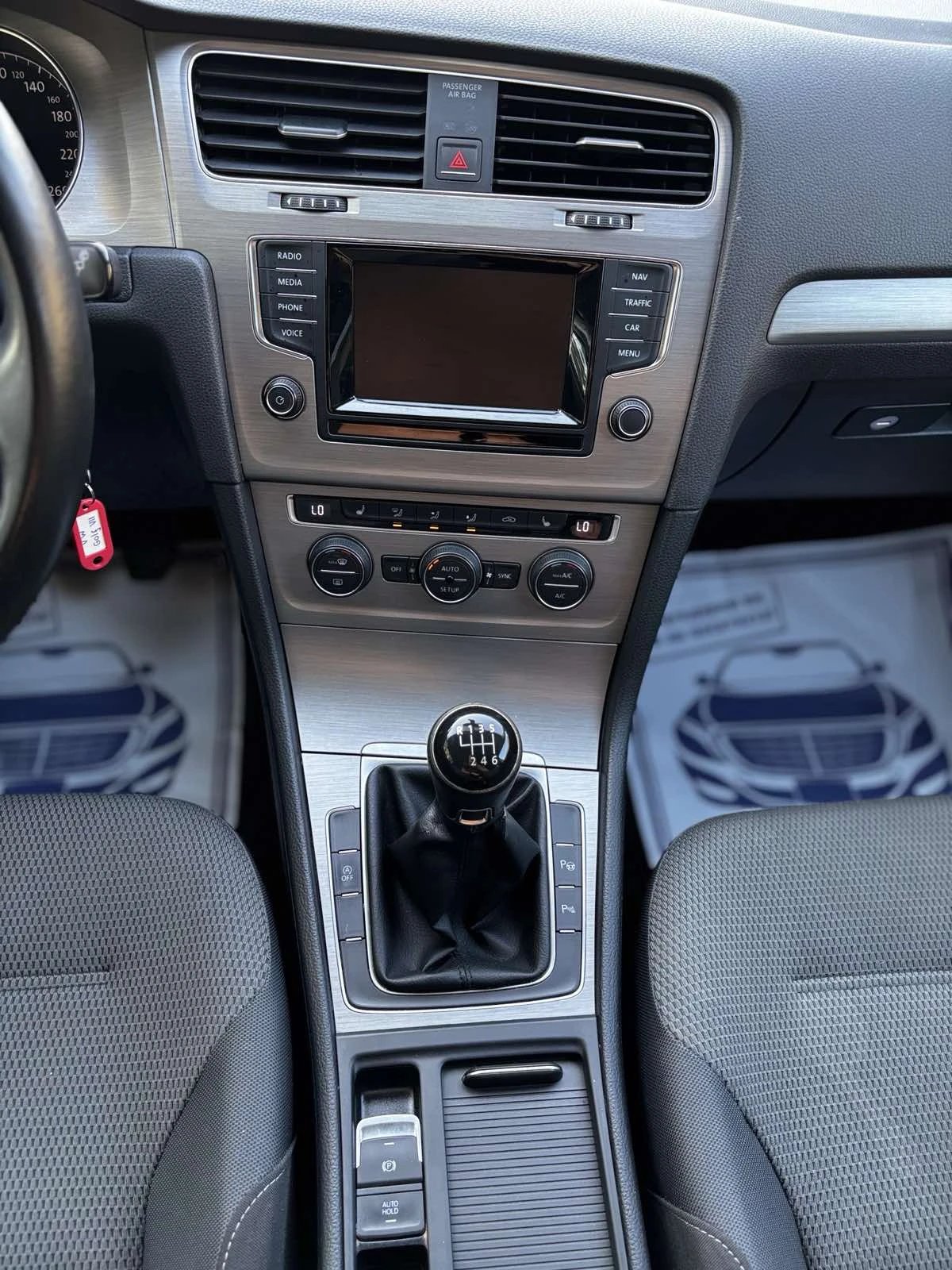 VW Golf, снимка 11 - Автомобили и джипове - 55022414