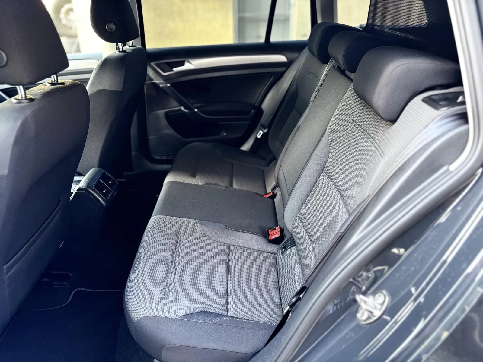 VW Golf, снимка 8 - Автомобили и джипове - 55022414