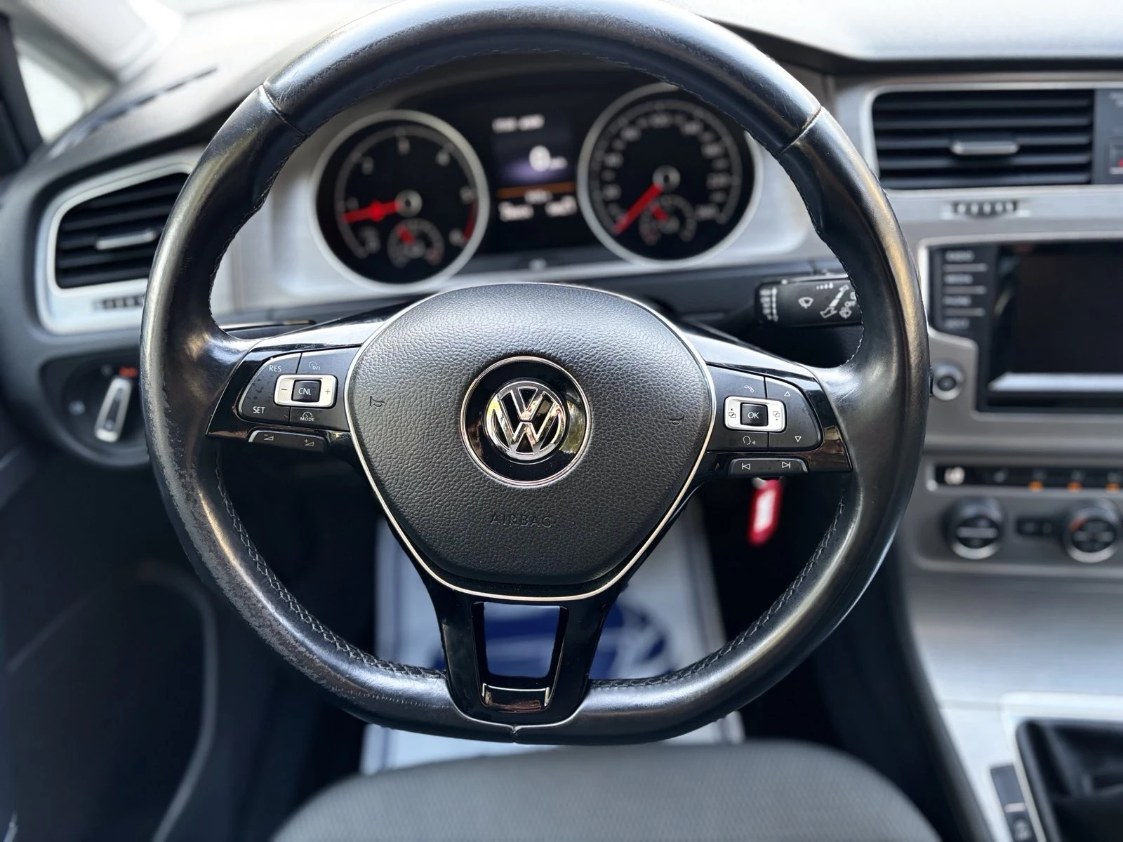 VW Golf, снимка 9 - Автомобили и джипове - 55022414
