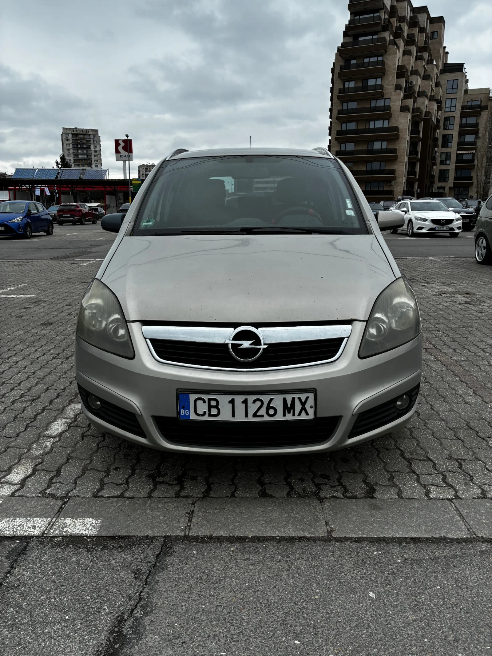 Opel Zafira  1.9 CDTi , снимка 3 - Автомобили и джипове - 54037070