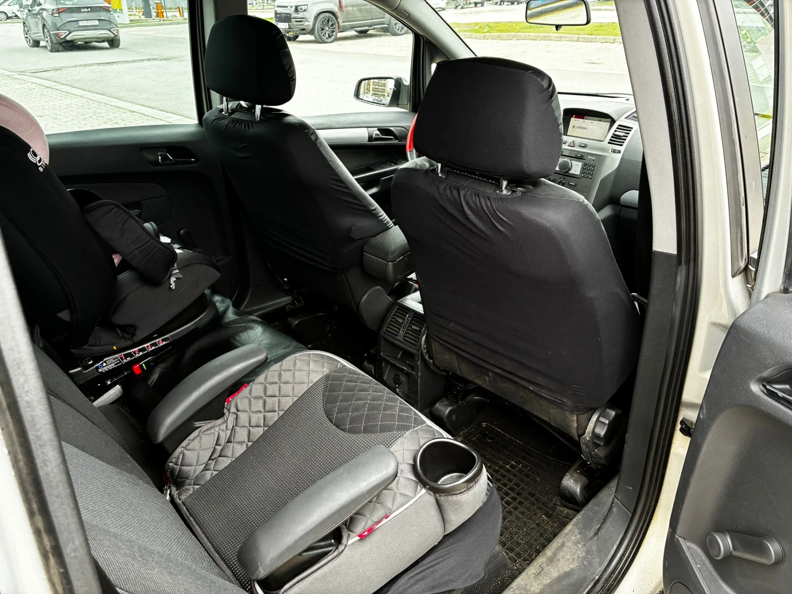 Opel Zafira  1.9 CDTi , снимка 14 - Автомобили и джипове - 54037070