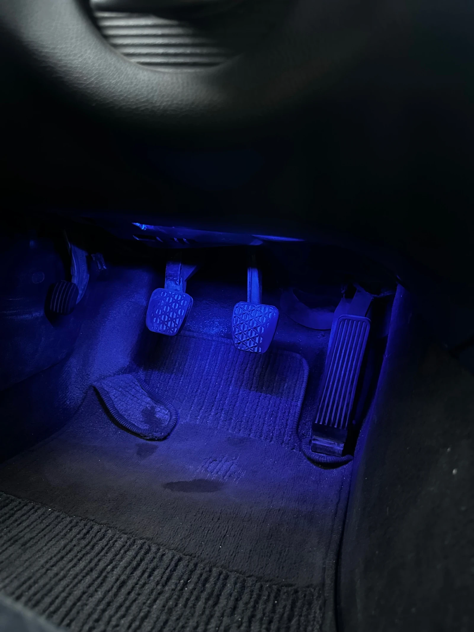 Mercedes-Benz C 200, снимка 17 - Автомобили и джипове - 54128995