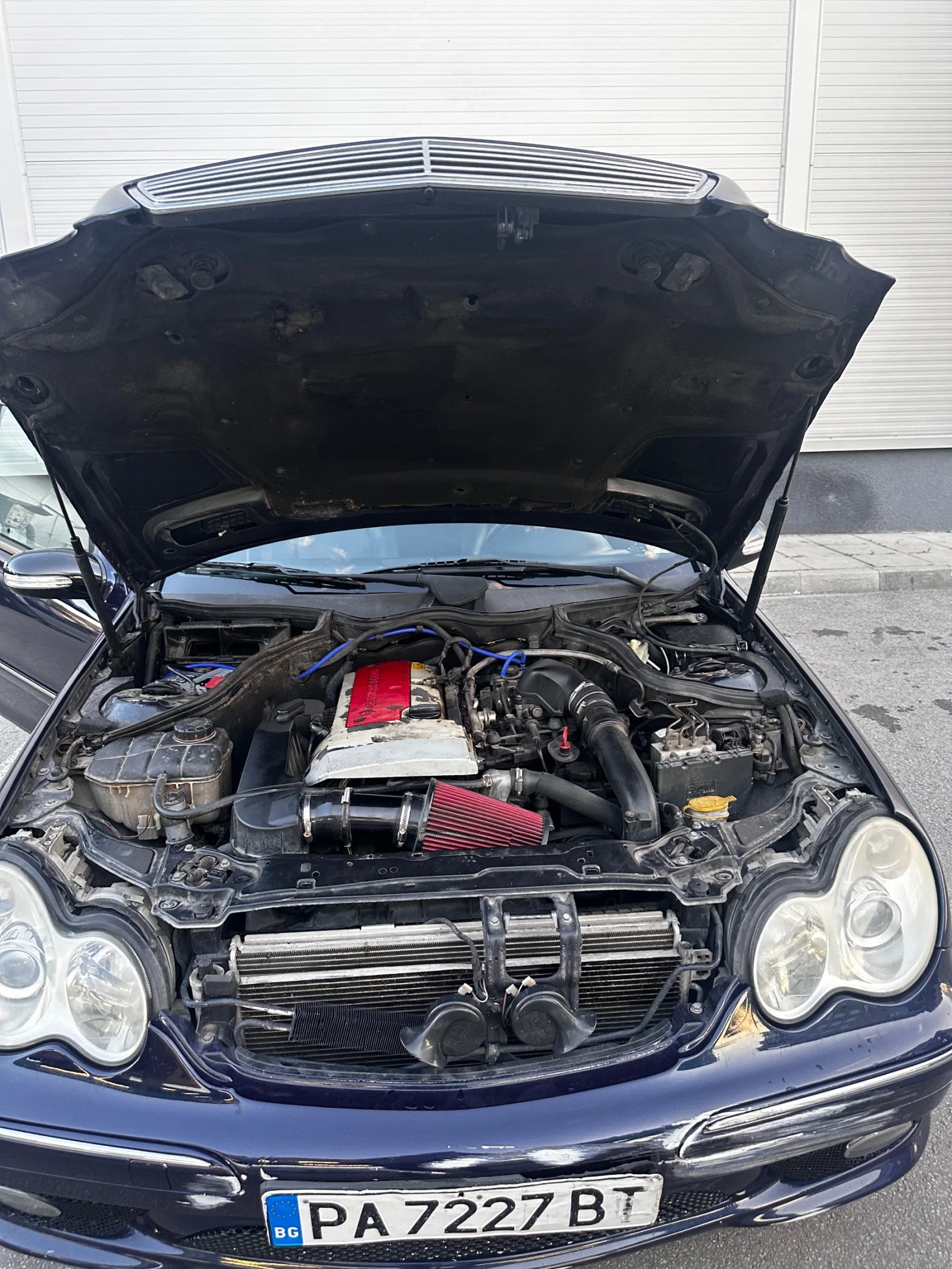 Mercedes-Benz C 200, снимка 16 - Автомобили и джипове - 54128995