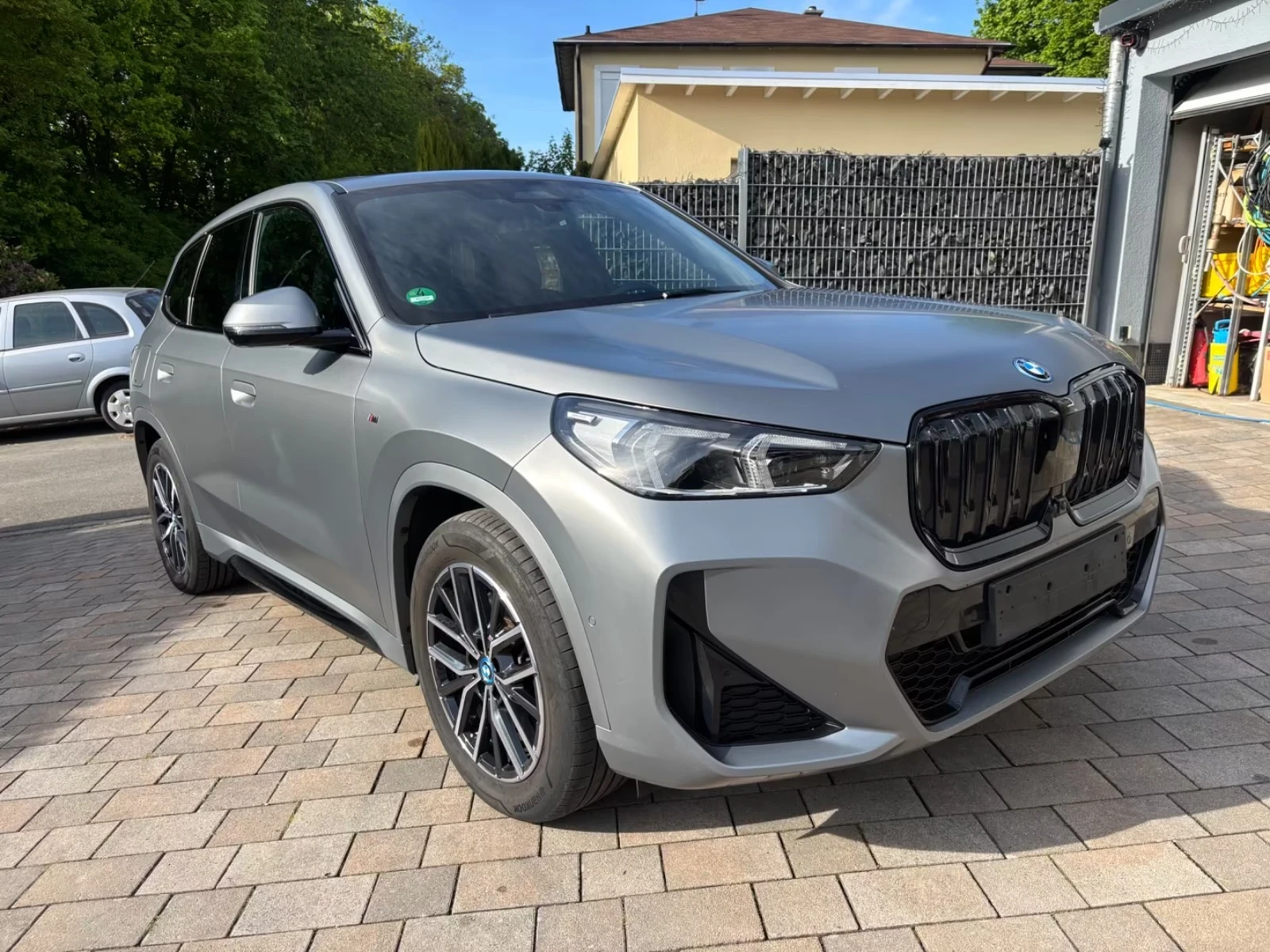 BMW iX1 30xDrive M-Sport Individual All Options Warranty | Mobile.bg � ����������� 3