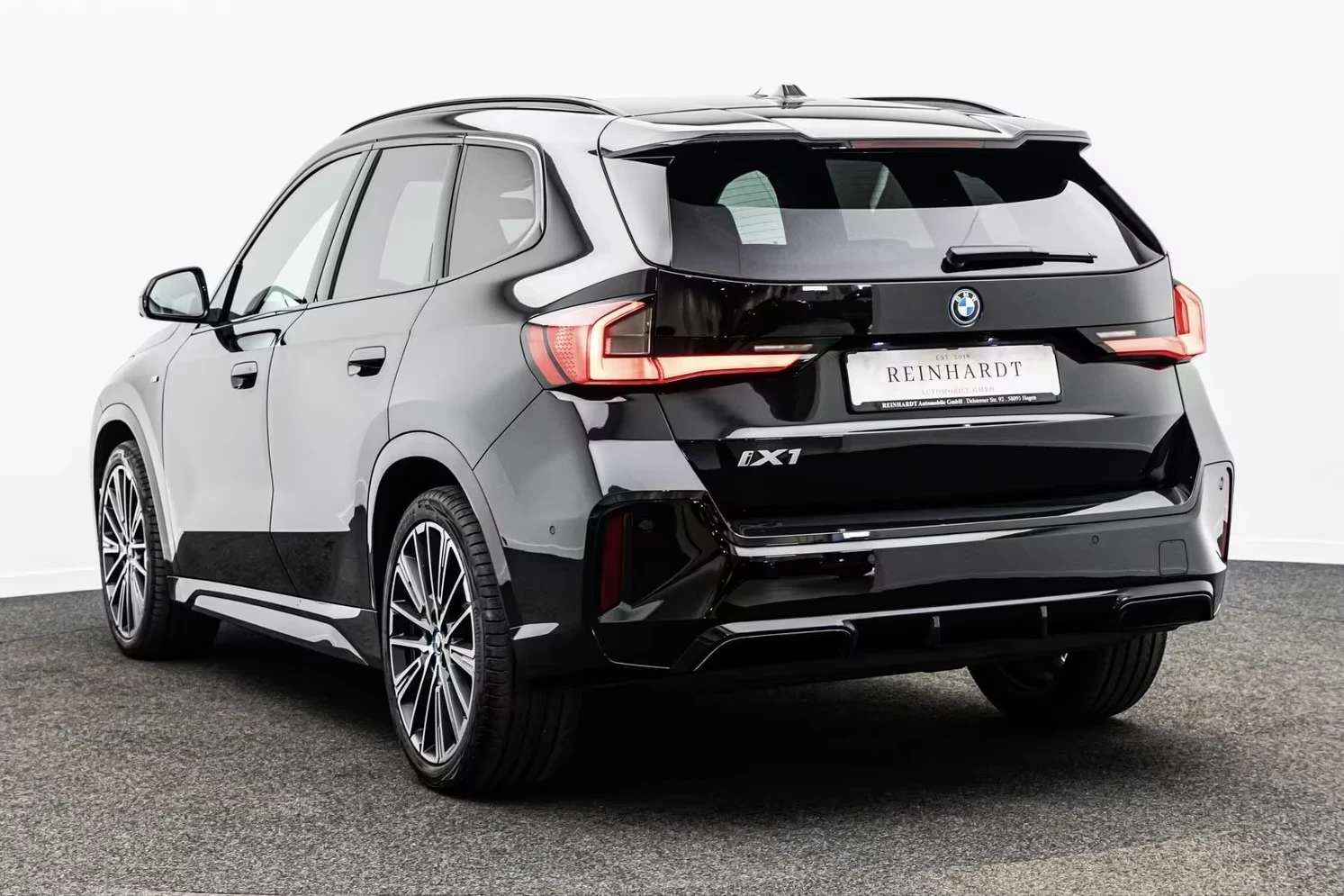 BMW iX1 30xDrive M-Sport 360* DISTR Ad.LED HUD Winter Pack | Mobile.bg � ����������� 7