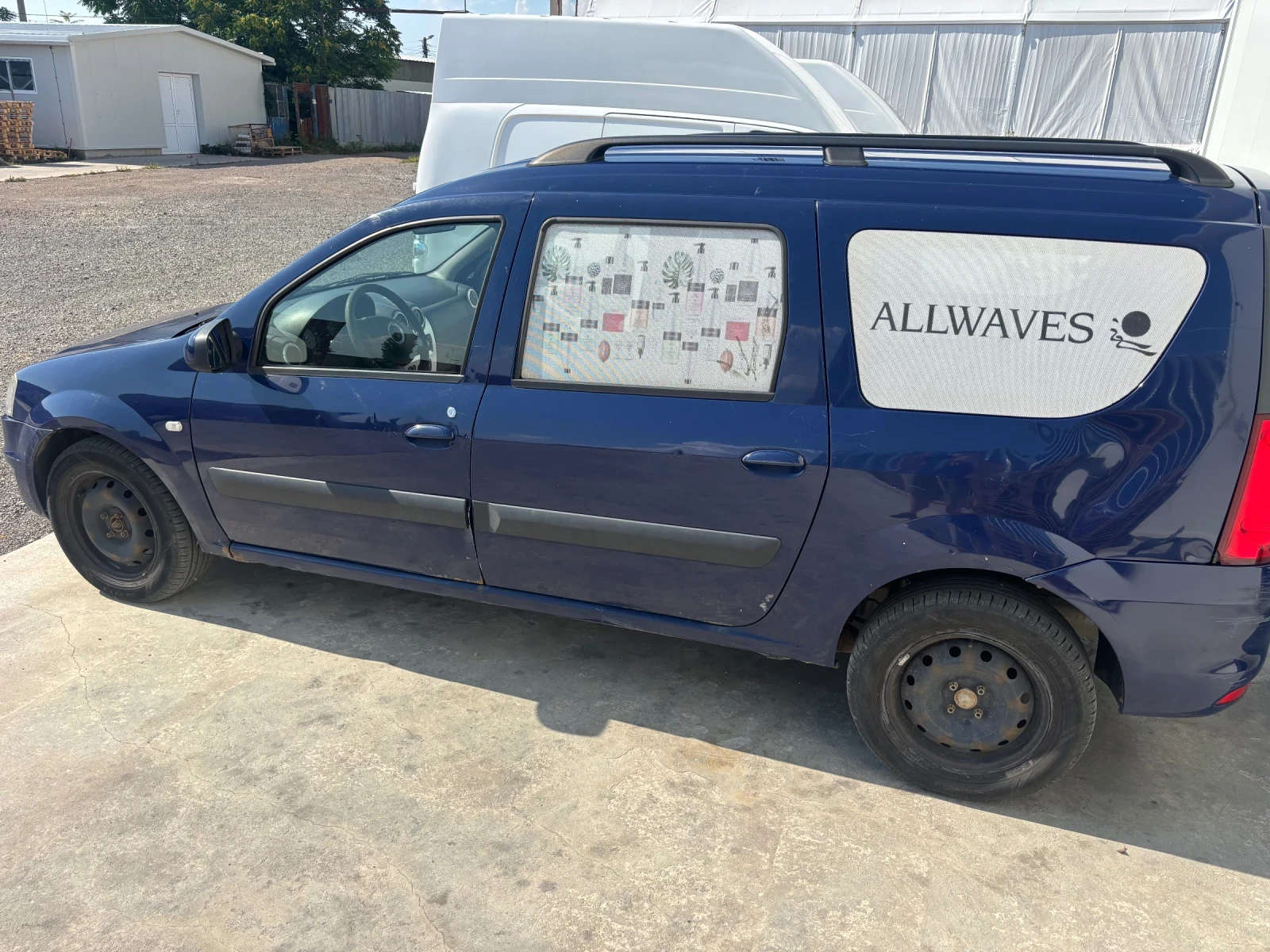 Dacia Logan, снимка 9 - Автомобили и джипове - 55355447