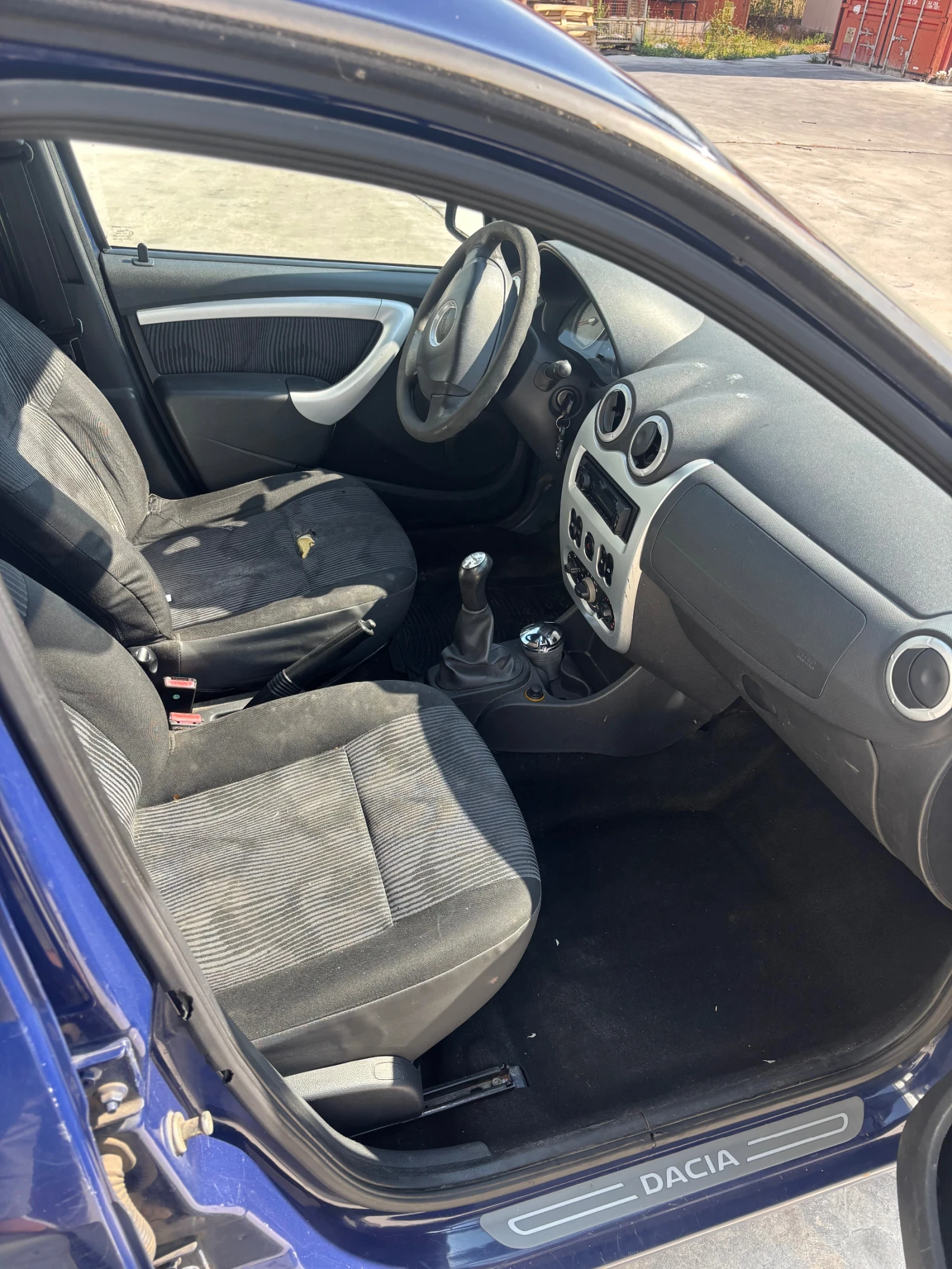 Dacia Logan, снимка 5 - Автомобили и джипове - 55355447