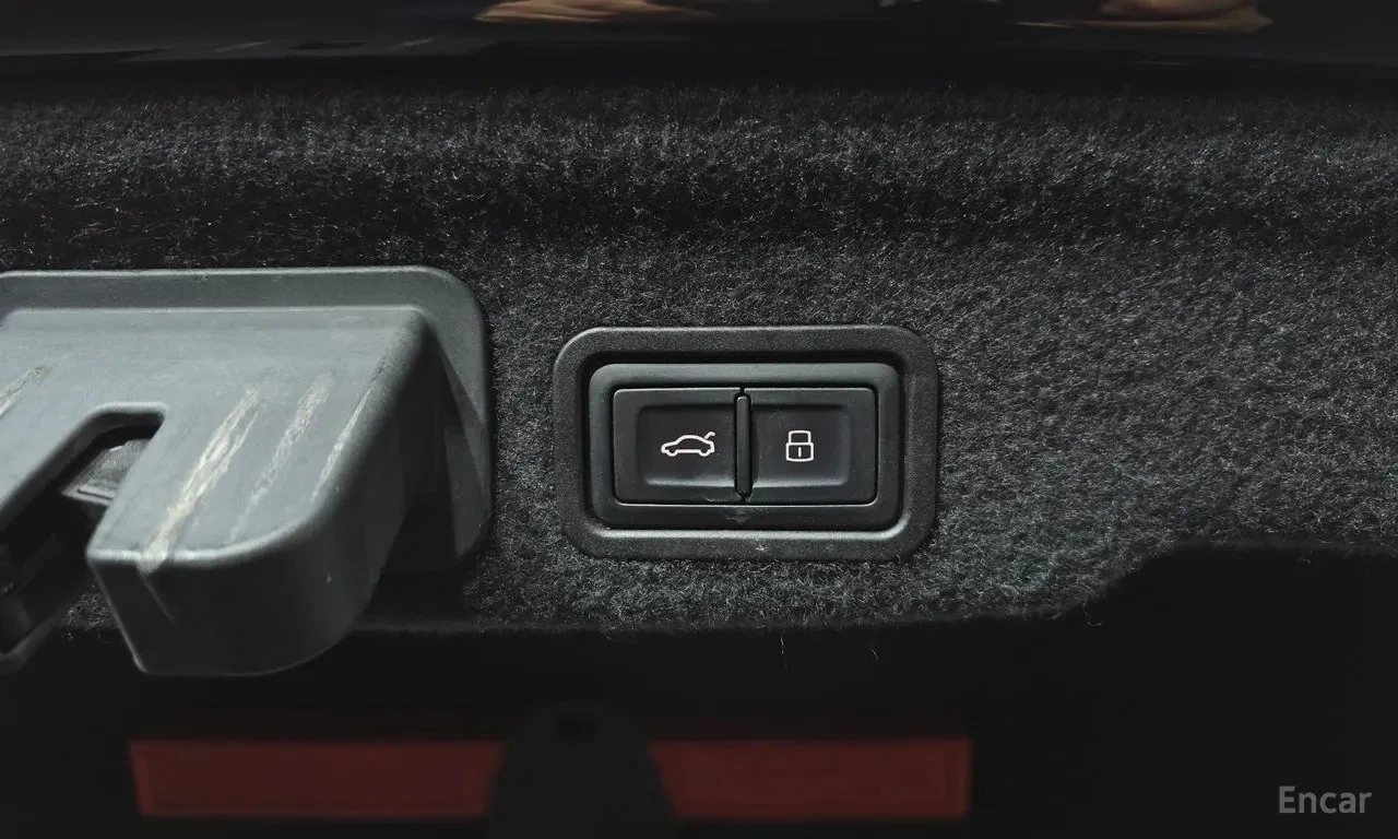 Audi A8 * TDI* HeadUp* Camera* Navi* АВТОКРЕДИТ, снимка 8 - Автомобили и джипове - 54582318