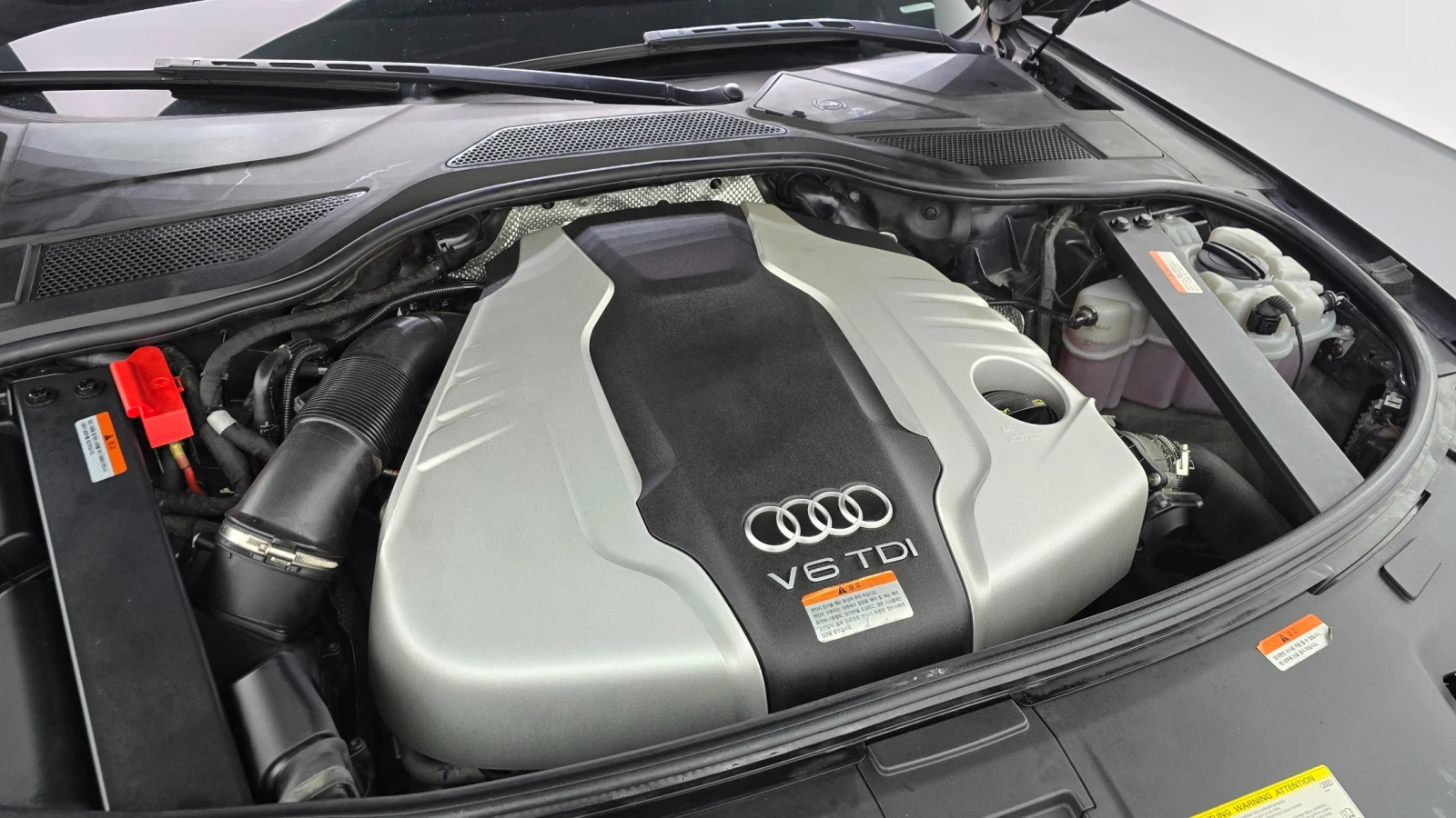 Audi A8 * TDI* HeadUp* Camera* Navi* АВТОКРЕДИТ, снимка 17 - Автомобили и джипове - 54582318