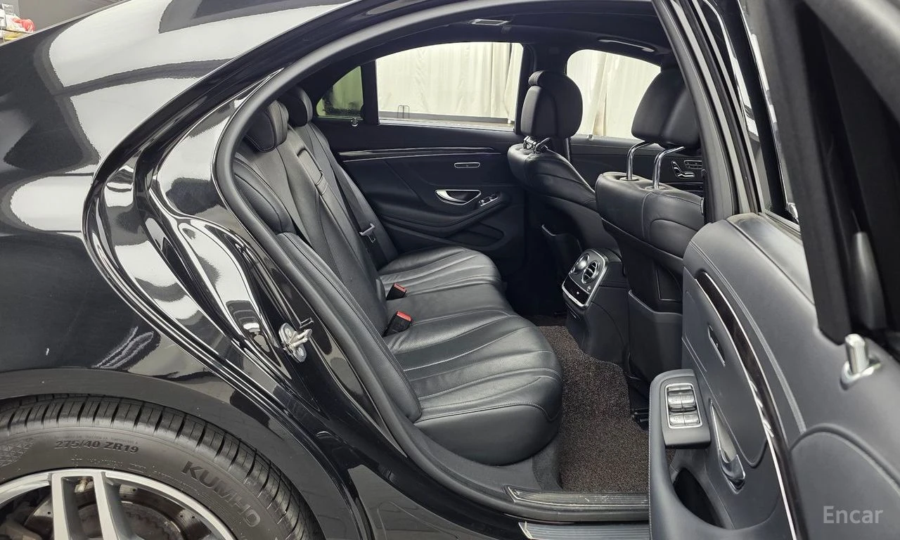 Mercedes-Benz S 350 4MATIC* AMG* LINE* ОБДУХВАНЕ* 360* КАМЕРИ* МАСАЖ* , снимка 10 - Автомобили и джипове - 54611848