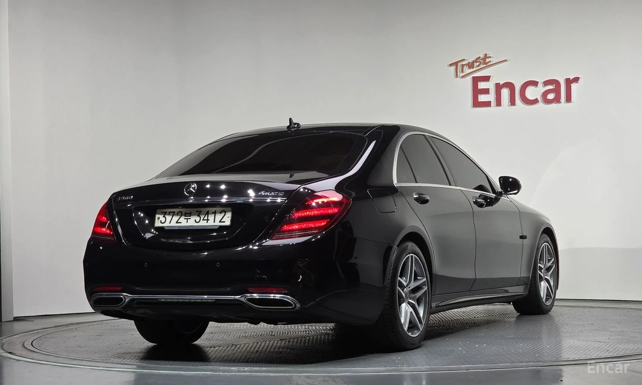 Mercedes-Benz S 350 4MATIC* AMG* LINE* ОБДУХВАНЕ* 360* КАМЕРИ* МАСАЖ* , снимка 3 - Автомобили и джипове - 54611848