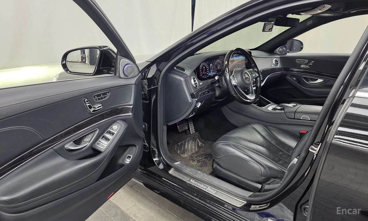 Mercedes-Benz S 350 4MATIC* AMG* LINE* ОБДУХВАНЕ* 360* КАМЕРИ* МАСАЖ* , снимка 8 - Автомобили и джипове - 54611848