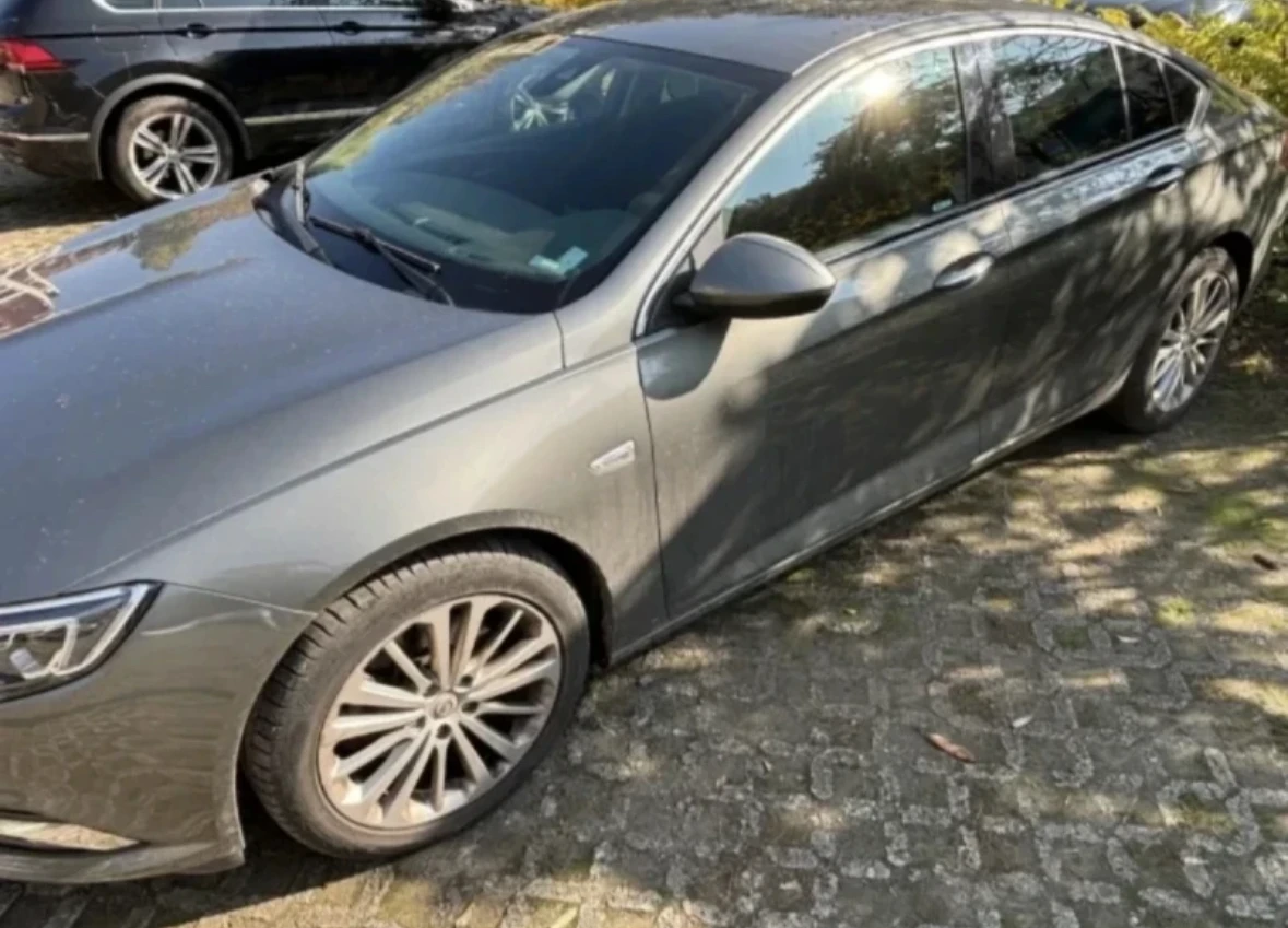 Opel Insignia Grand Sport, снимка 2 - Автомобили и джипове - 54919023