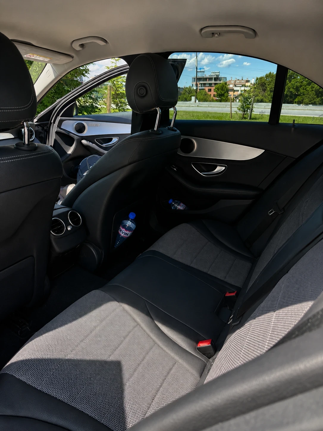 Mercedes-Benz C 220 Exclusive;Реални километри; 2-ри Собственик, снимка 11 - Автомобили и джипове - 54940684