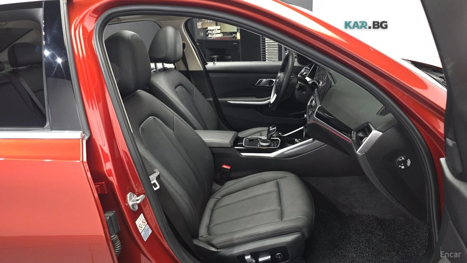 BMW 320 КОЖА* НАВИ* ПАНО* HUD, снимка 11 - Автомобили и джипове - 55180659