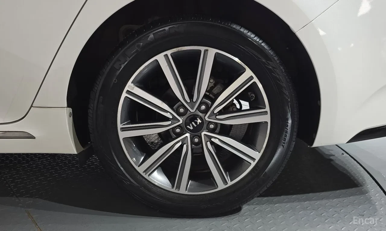 Kia K5 2nd Generation Prestige| LED| DIGITAL COCKPIT| NAV, снимка 11 - Автомобили и джипове - 55185748