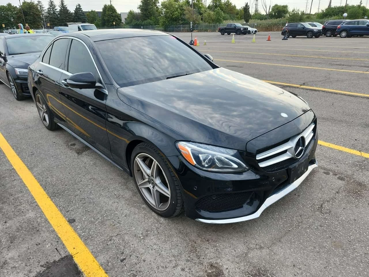 Mercedes-Benz C 300 * АВТОКРЕДИТ БЕЗ ПЪРВОНАЧАЛНА ВНОСКА* , снимка 2 - Автомобили и джипове - 55586244