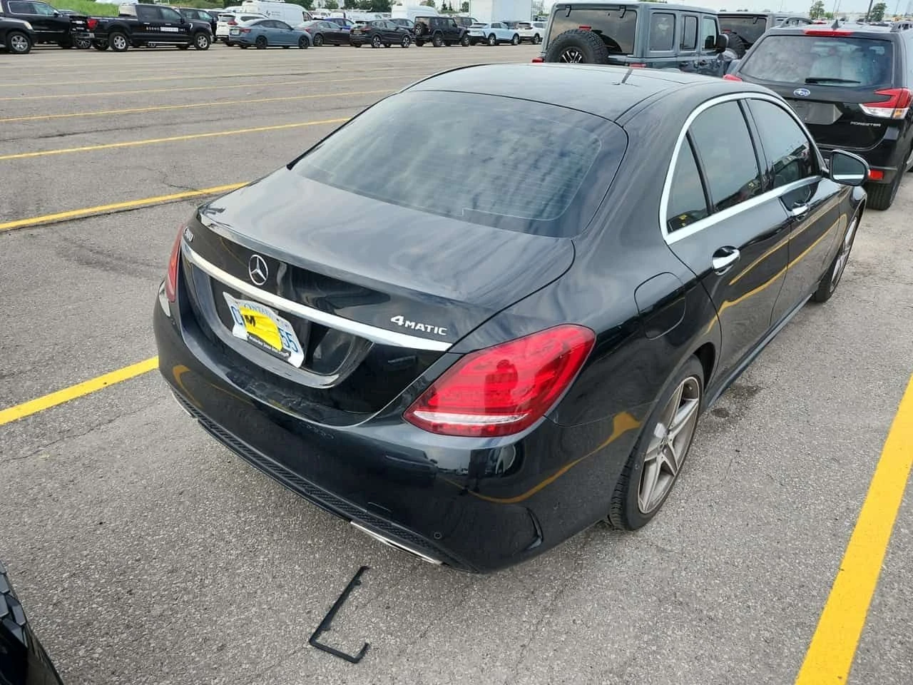 Mercedes-Benz C 300 * АВТОКРЕДИТ БЕЗ ПЪРВОНАЧАЛНА ВНОСКА* , снимка 3 - Автомобили и джипове - 55586244