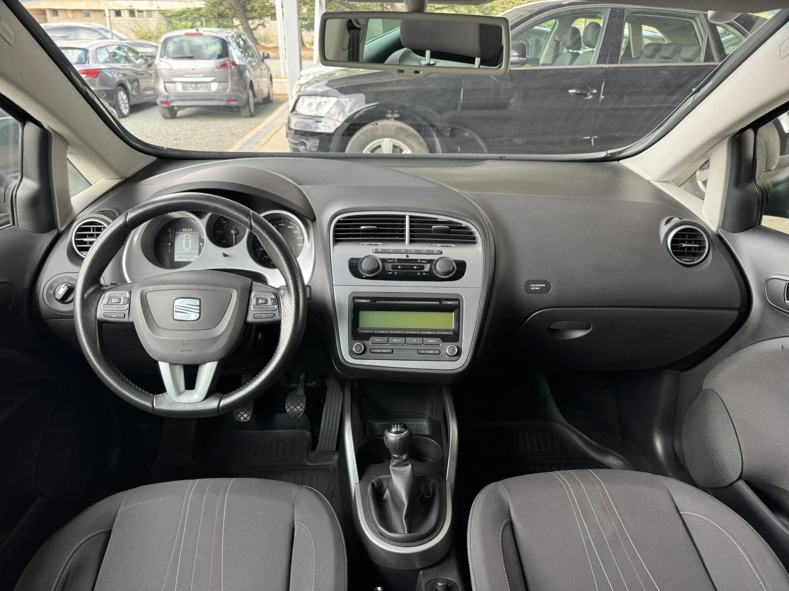 Seat Altea XL* TDI* 105ps* KЛИМАТРОНИК* АВТОПИЛОТ, снимка 12 - Автомобили и джипове - 55611157