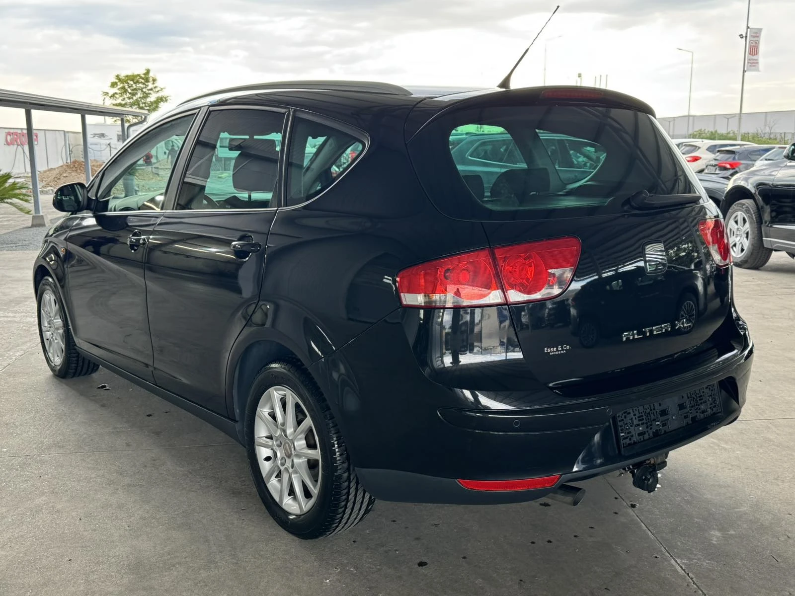 Seat Altea XL* TDI* 105ps* KЛИМАТРОНИК* АВТОПИЛОТ, снимка 5 - Автомобили и джипове - 55611157