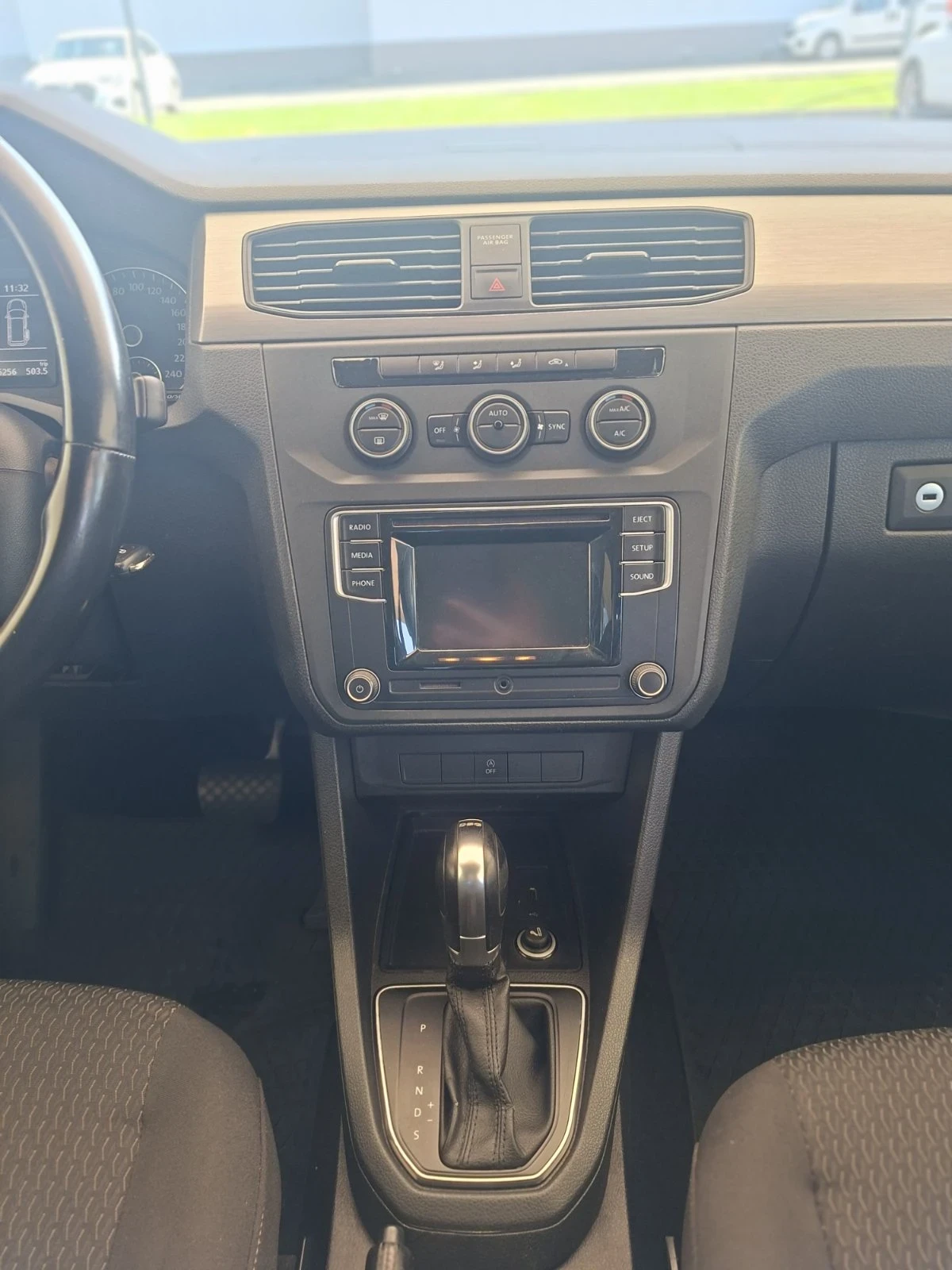 VW Caddy 1.4 TGI METAN, снимка 3 - Автомобили и джипове - 55889676