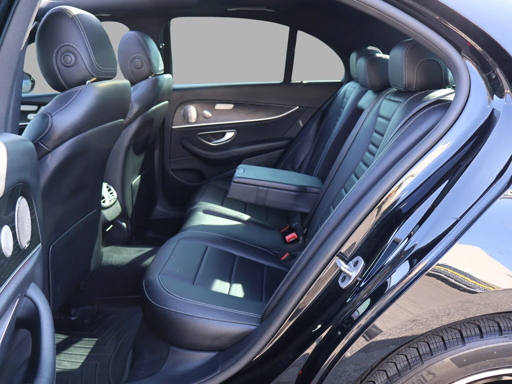 Mercedes-Benz E 450 4MATIC* AMG* BURMESTER* NIGHT PACK* КРАЙНА ЦЕНА, снимка 16 - Автомобили и джипове - 55941427