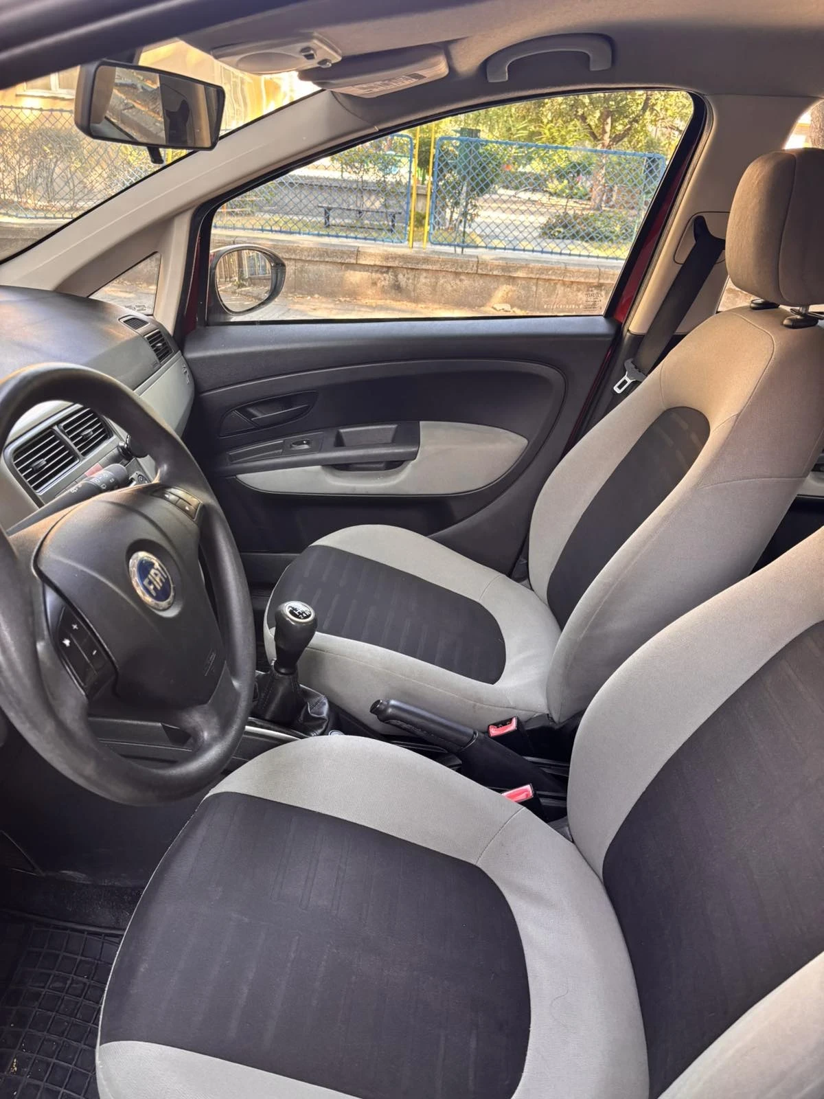 Fiat Punto Grande Punto 1.3 MultiJet, снимка 6 - Автомобили и джипове - 56140429