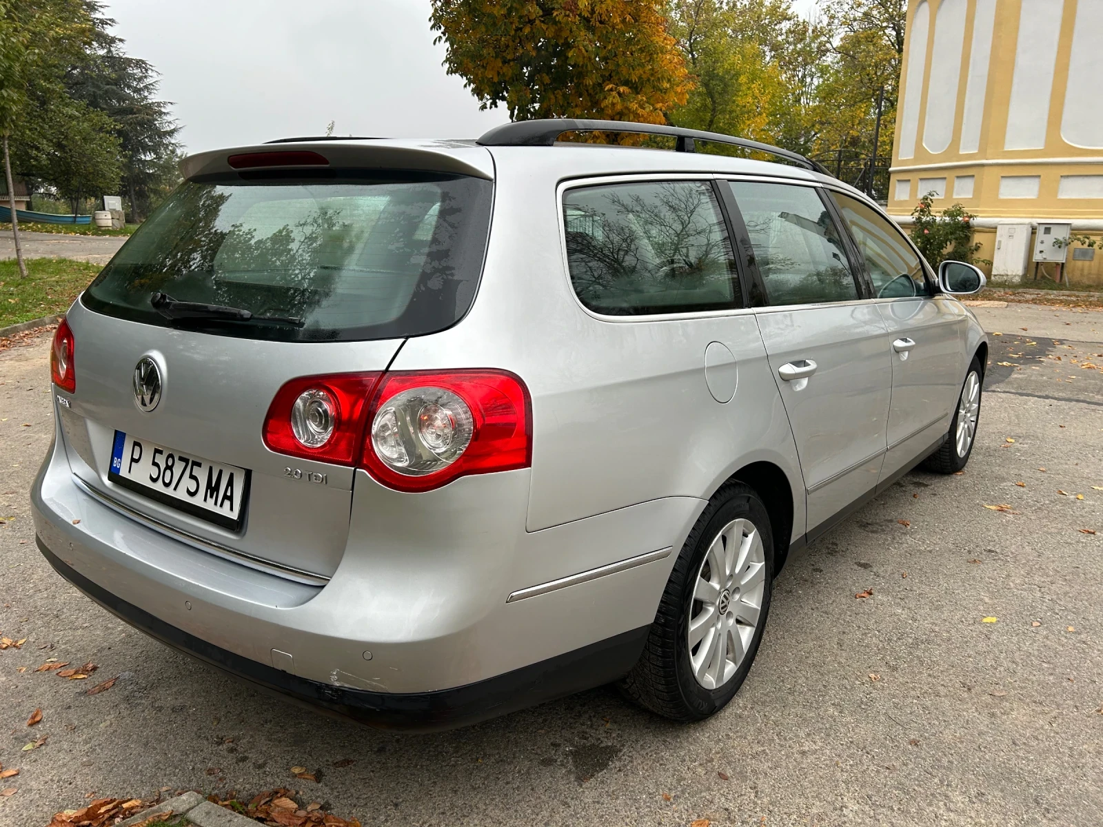 VW Passat 2.0 Diesel, снимка 16 - Автомобили и джипове - 56655645