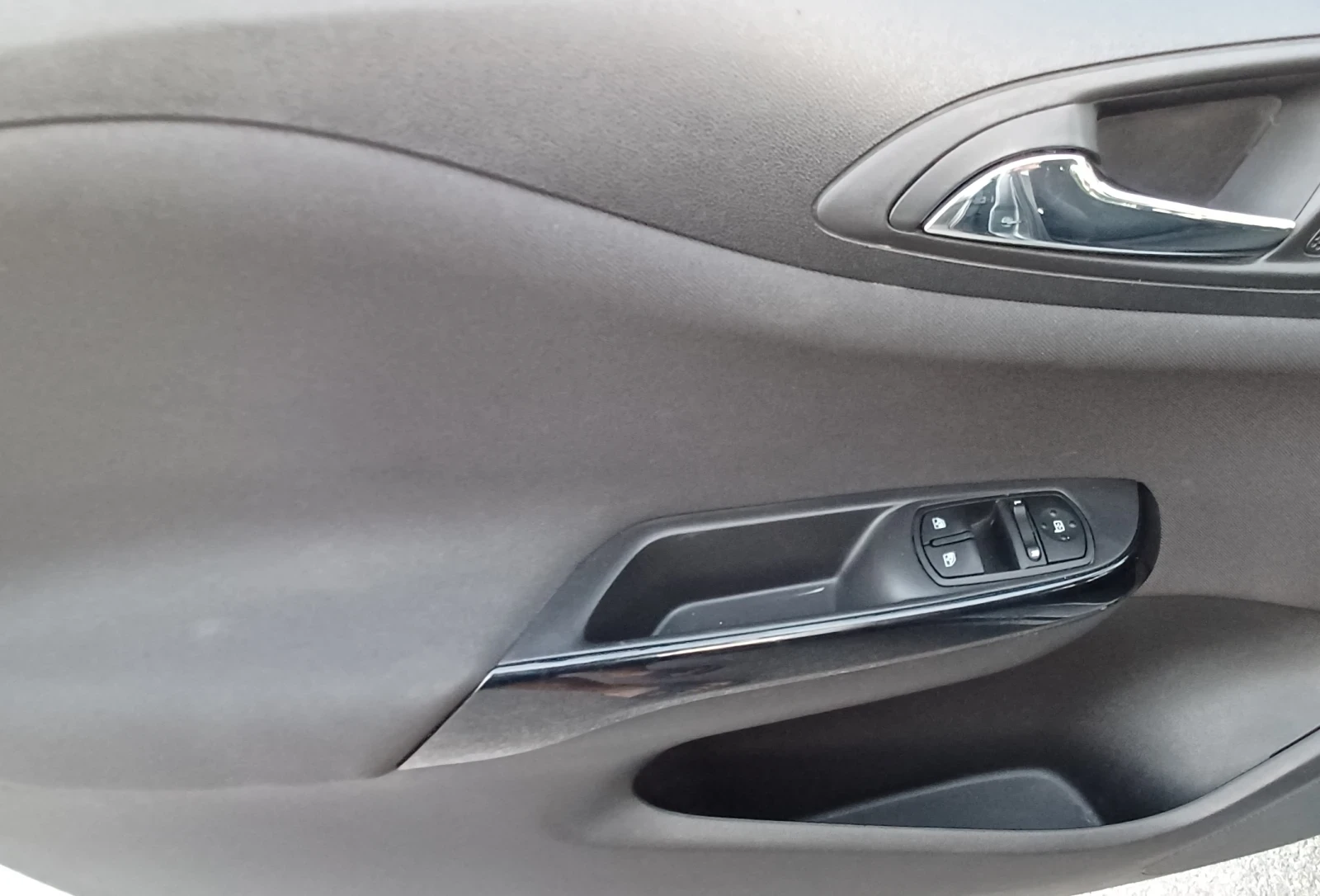 Opel Corsa 1.4 Бензин , снимка 7 - Автомобили и джипове - 56750874