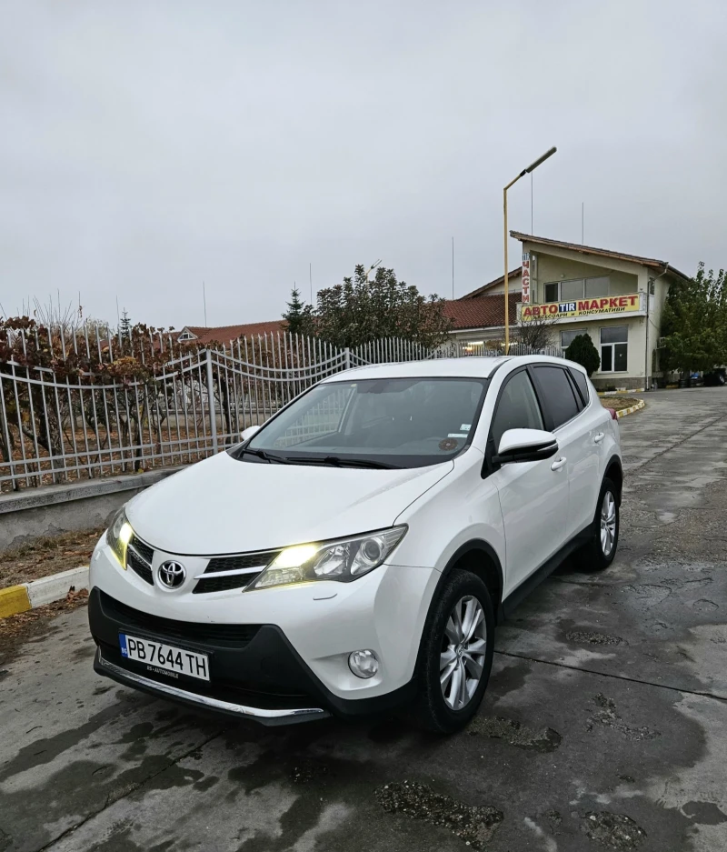 Toyota Rav4 Navi 4x4 Кожа Камера D4D, снимка 1 - Автомобили и джипове - 47961401