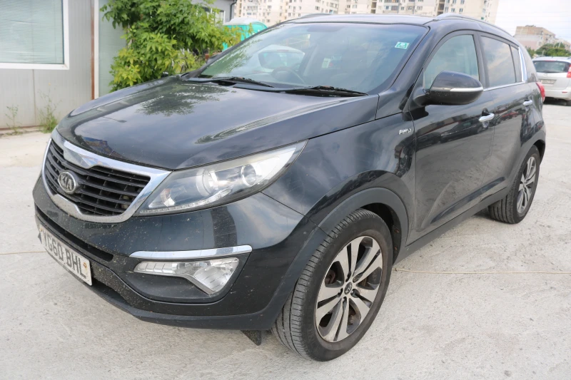 Kia Sportage 2.0 CRDI 4x4, снимка 2 - Автомобили и джипове - 50567600