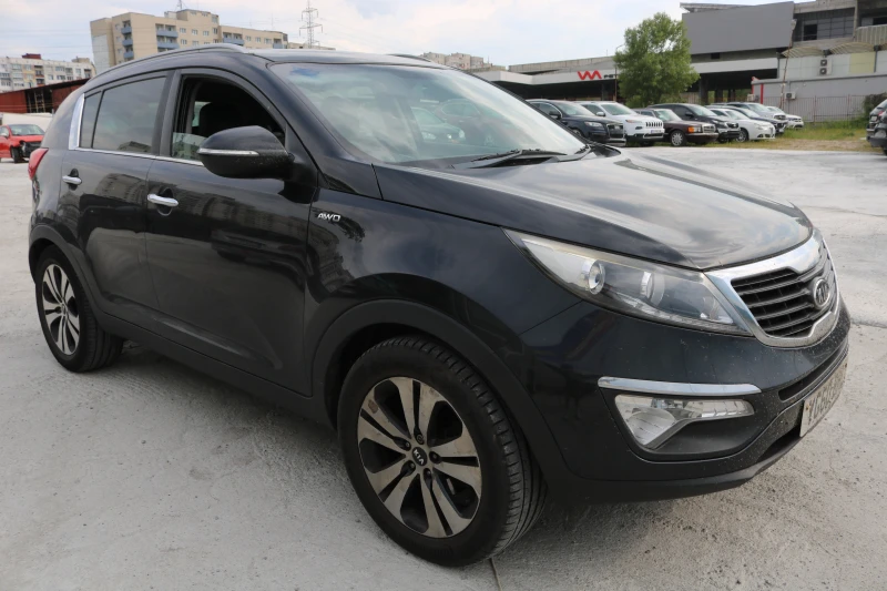 Kia Sportage 2.0 CRDI 4x4, снимка 3 - Автомобили и джипове - 50567600