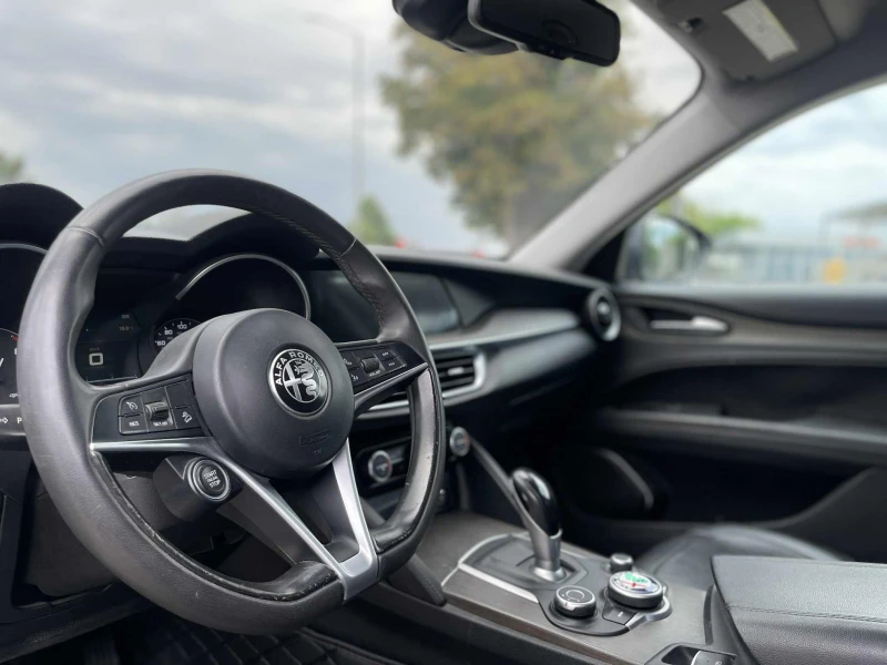 Alfa Romeo Stelvio TI 2.0 Montecarlo Blue, снимка 7 - Автомобили и джипове - 52557607