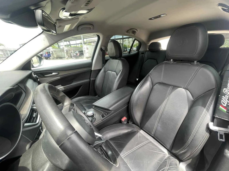 Alfa Romeo Stelvio TI 2.0 Montecarlo Blue, снимка 9 - Автомобили и джипове - 52557607