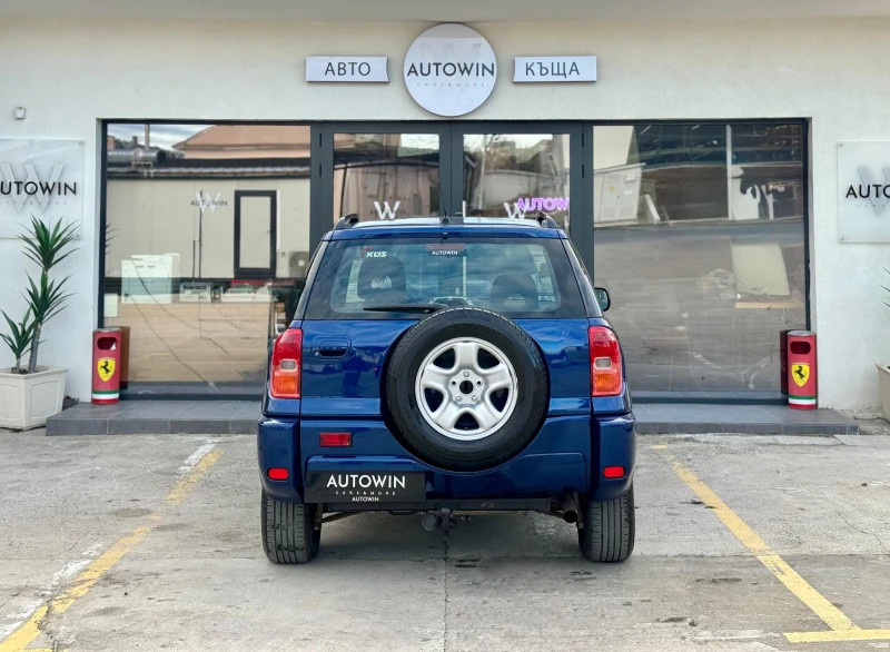 Toyota Rav4 2.0i VVTi 4x4 уникат, снимка 6 - Автомобили и джипове - 52637488