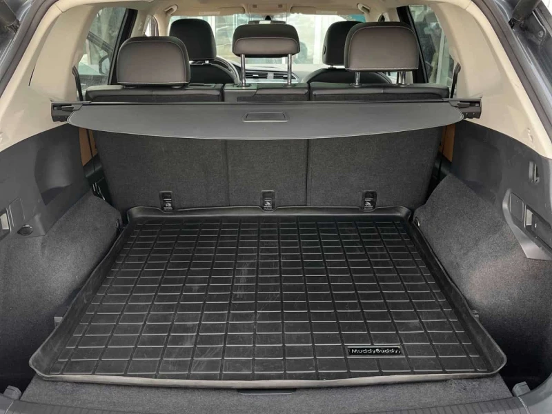 VW Tiguan /4MOTION /CARFAX / Лимитиран салон/Подгрев/Нави/, снимка 13 - Автомобили и джипове - 53569457