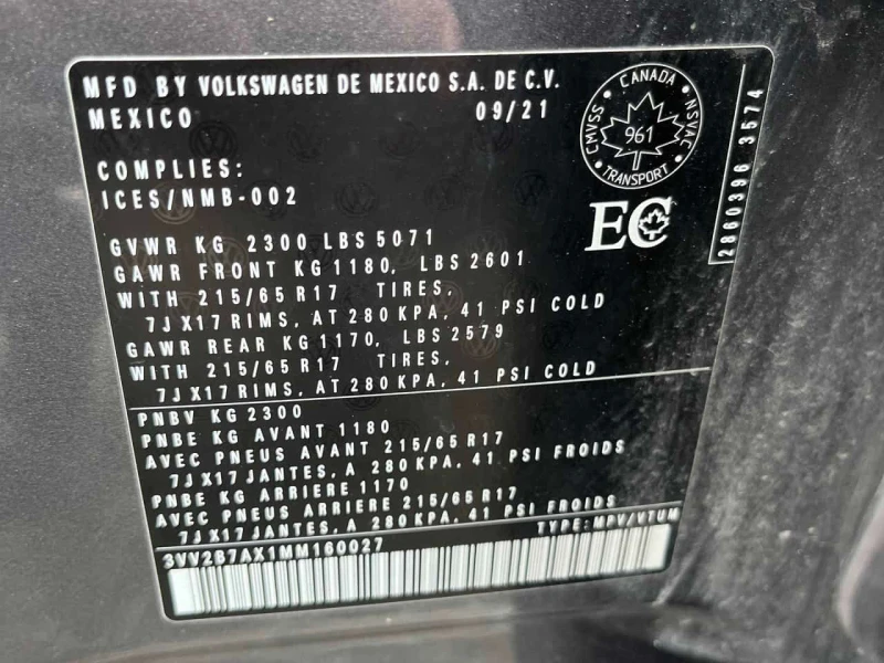 VW Tiguan /4MOTION /CARFAX / Лимитиран салон/Подгрев/Нави/, снимка 11 - Автомобили и джипове - 53569457