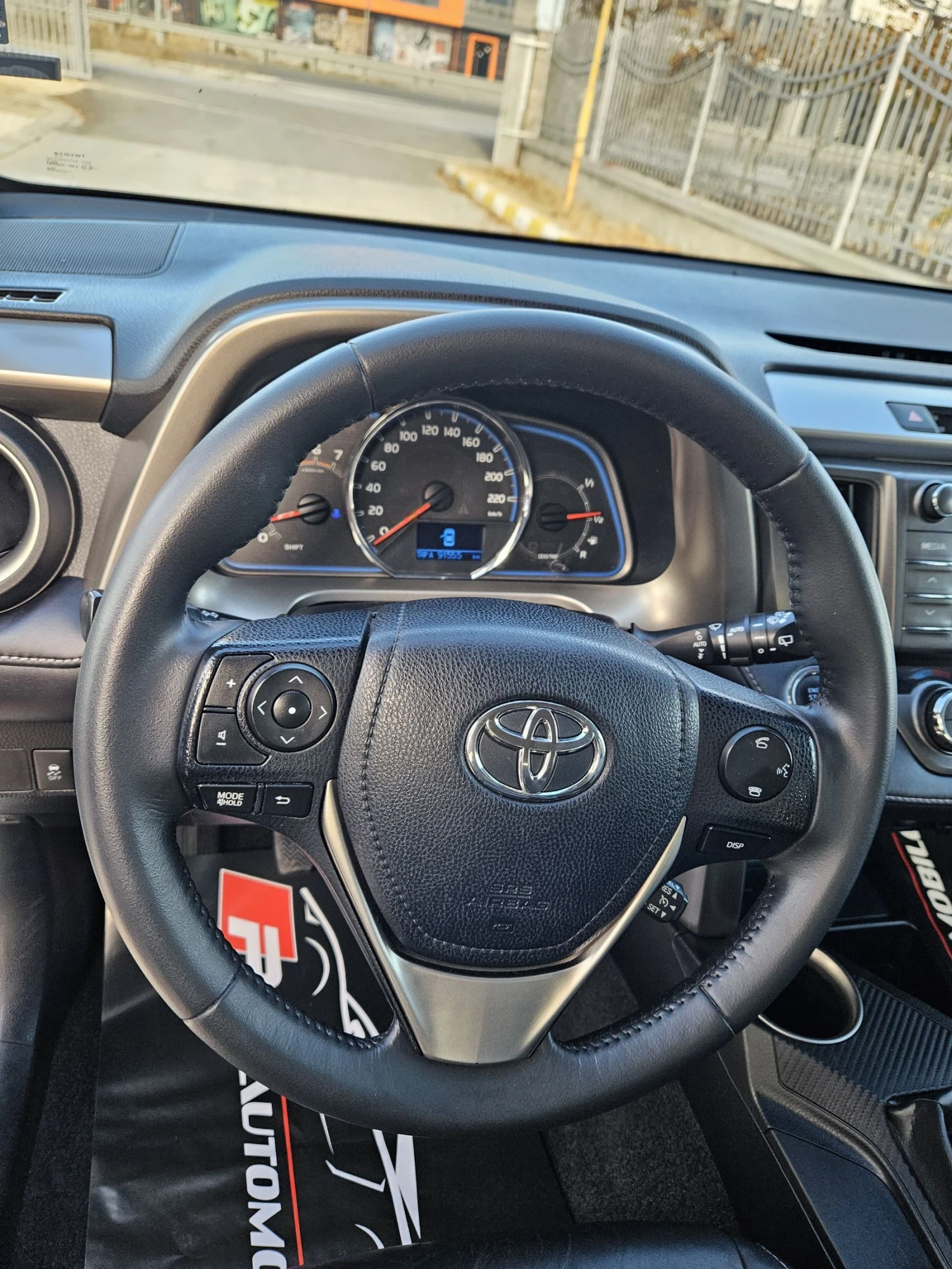 Toyota Rav4 Navi 4x4 Кожа Камера D4D Евро5B - изображение 9