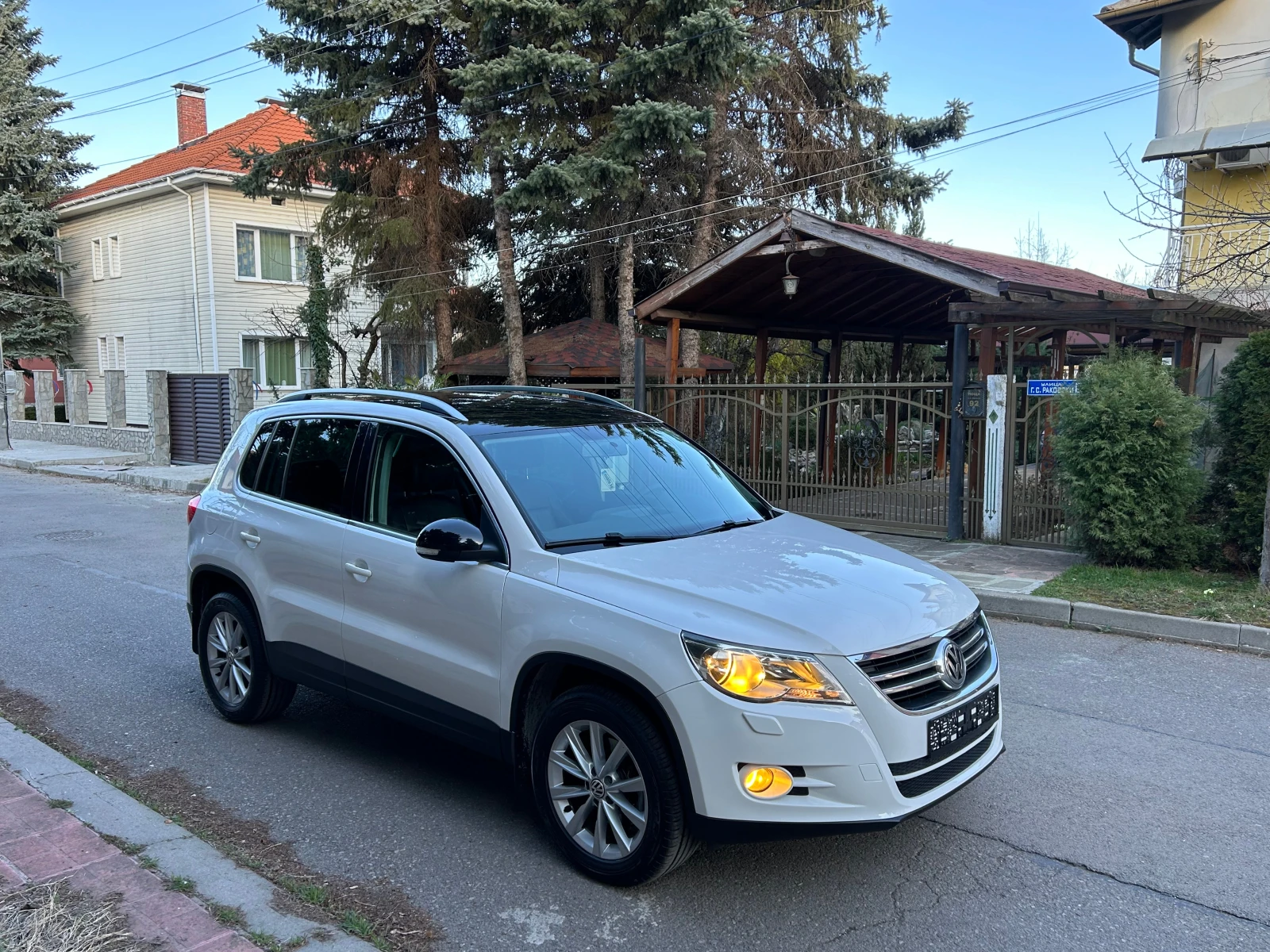 VW Tiguan 2, 0NAVI KOJA AVTOMAT 4X4 - изображение 2