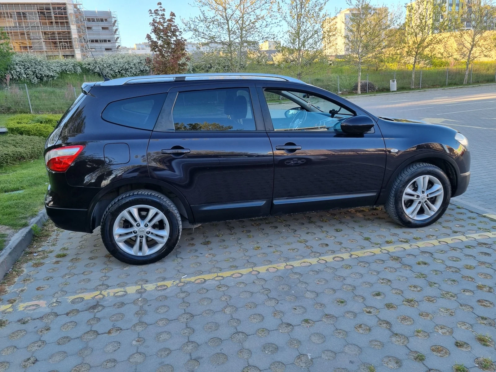 Nissan Qashqai J10 FACELIFT 2.0 dci 150к.с. 4X4 7места - изображение 2