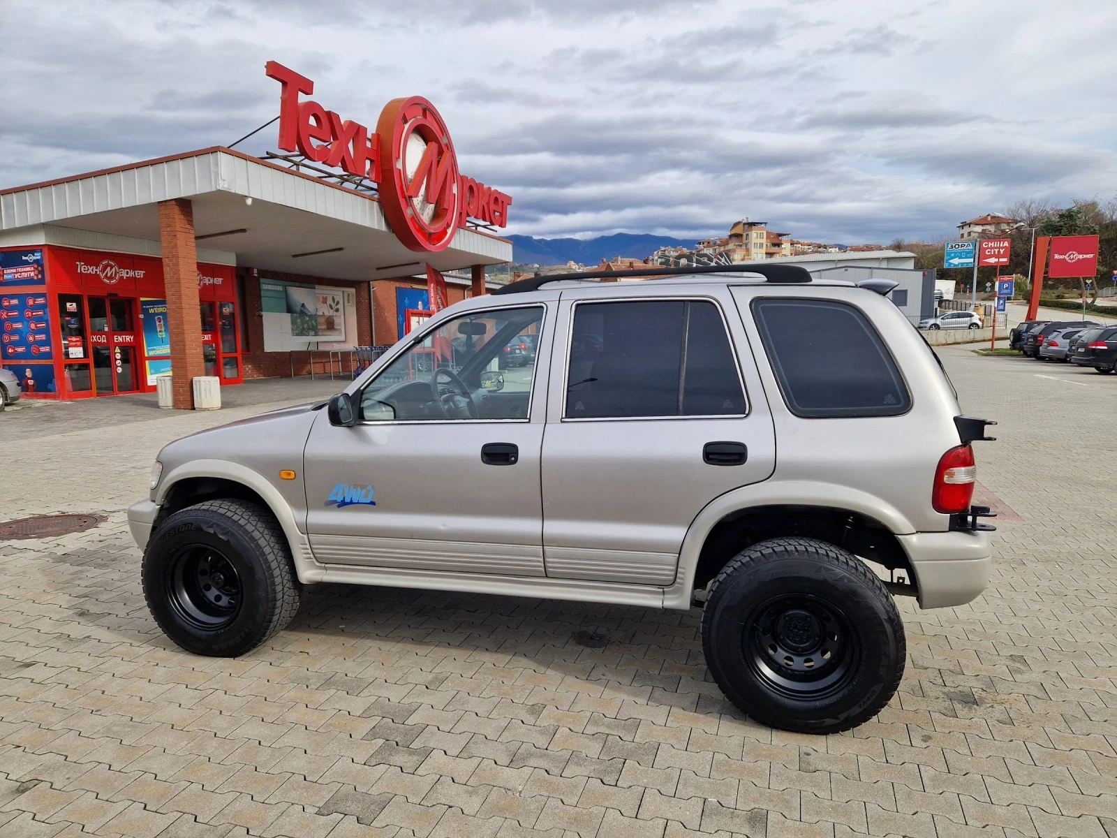 Kia Sportage 2.0 i 128 к.с +  Газ + климатик - изображение 5