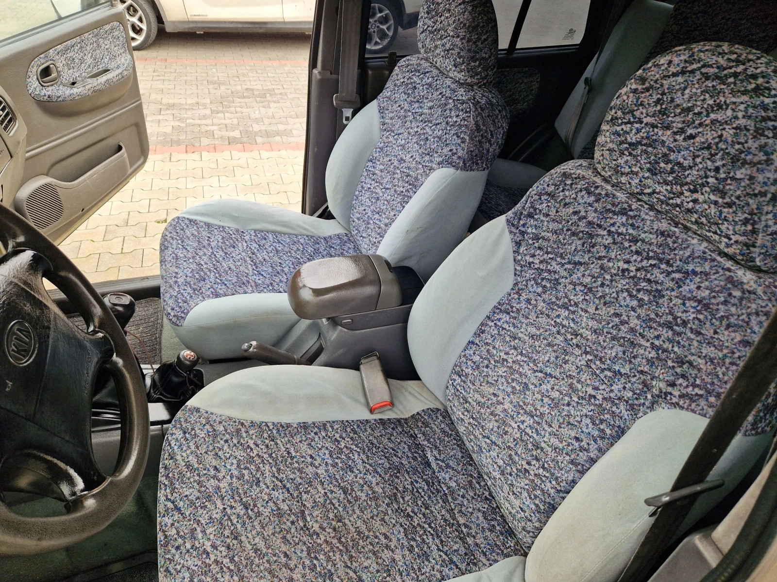 Kia Sportage 2.0 i 128 к.с +  Газ + климатик - изображение 10