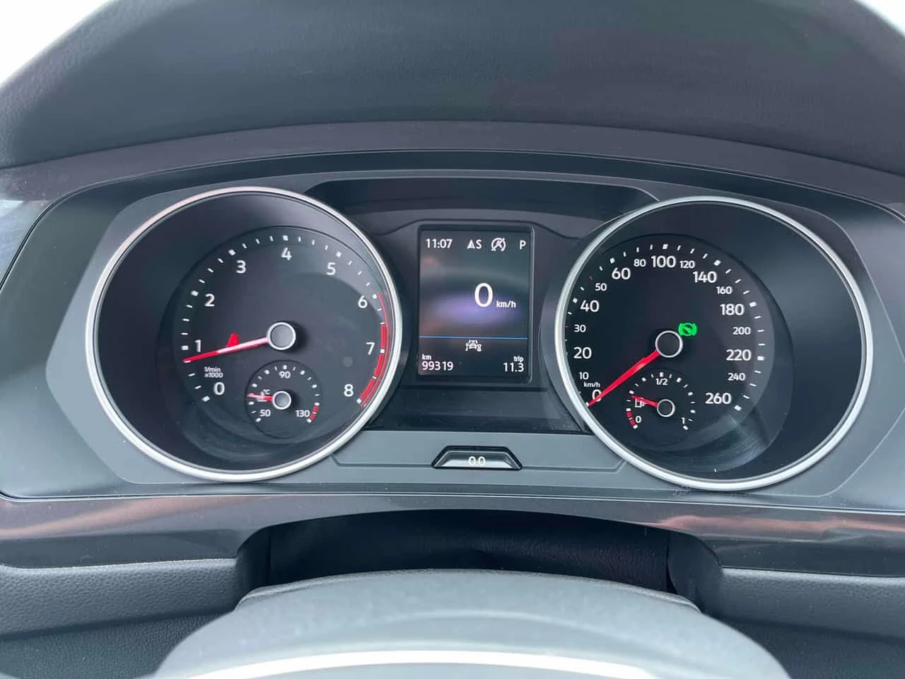 VW Tiguan /4MOTION /CARFAX / Лимитиран салон/Подгрев/Нави/ - изображение 9