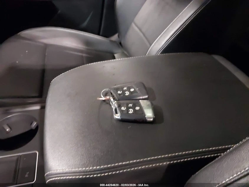 VW Atlas 3.6l Volkswagen 3.6L V6 Se W/Technology, снимка 11 - Автомобили и джипове - 53728345