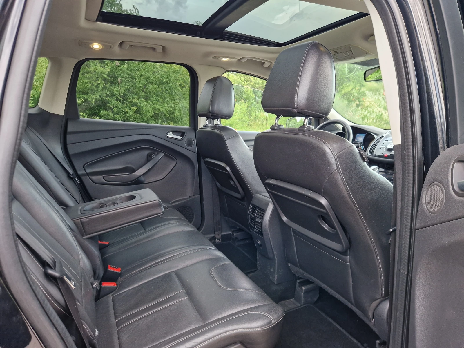 Ford Kuga 4x4 Панорама Подгрев, снимка 10 - Автомобили и джипове - 54789868