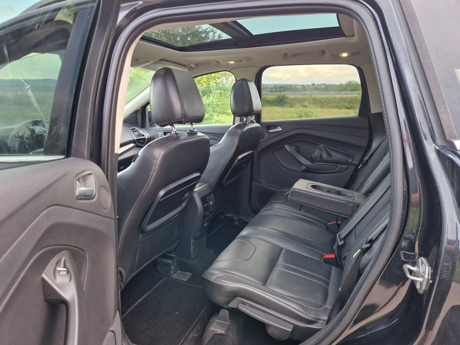Ford Kuga 4x4 Панорама Подгрев, снимка 14 - Автомобили и джипове - 54789868