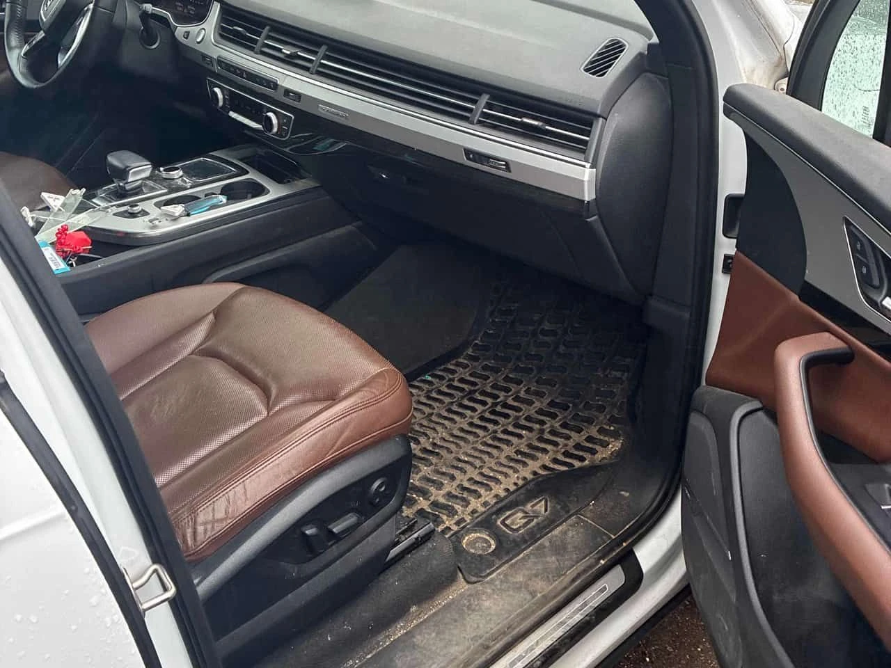 Audi Q7 3.0Т * MATRIX* 360 КАМЕРА* ОБДУХВАНЕ* ПАНОРАМА* , снимка 12 - Автомобили и джипове - 54813432