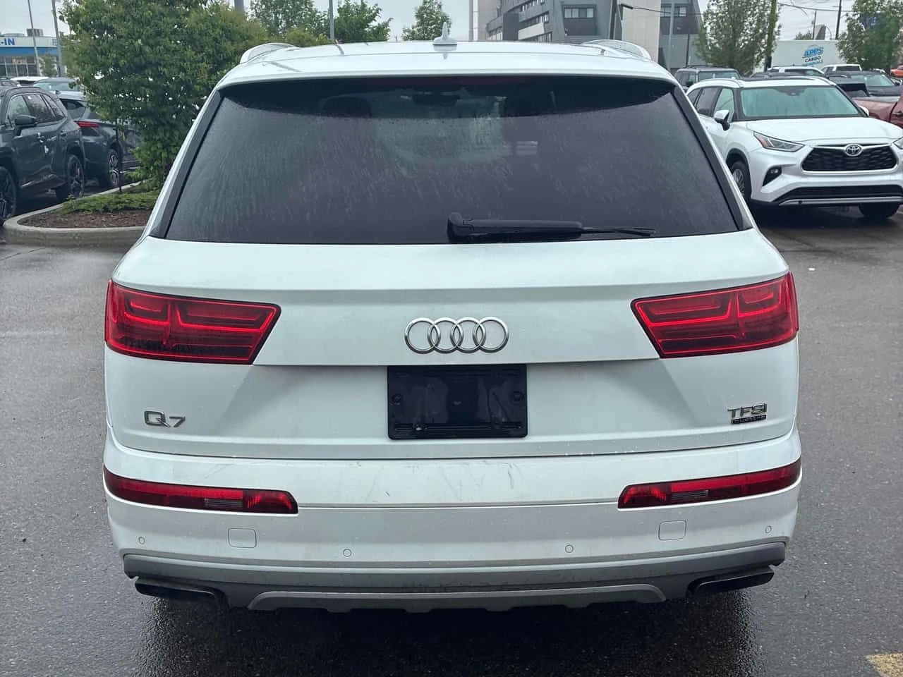 Audi Q7 3.0Т * MATRIX* 360 КАМЕРА* ОБДУХВАНЕ* ПАНОРАМА* , снимка 5 - Автомобили и джипове - 54813432